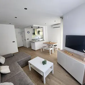 https://apt-piso-acogedor-en-malaga.1costadelsol.com